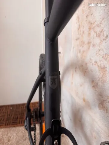 TRIBAN RC500 Flat Bar 2020 2020 Road & Gravel d'occasion — image 6 sur 9