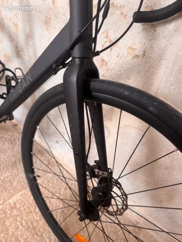 TRIBAN RC500 Flat Bar 2020 2020 Road & Gravel d'occasion — image 7 sur 9