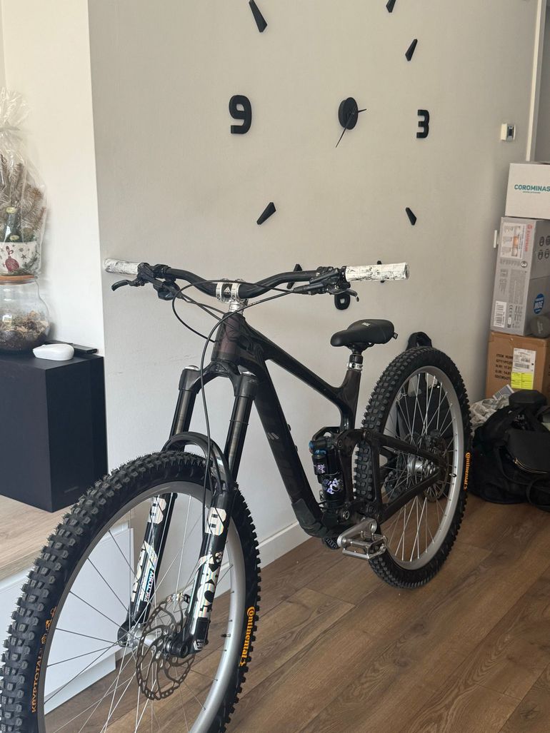 Brugt Giant Reign Advanced Pro 1 2023 2023 Mountainbike — billede 2 af 10