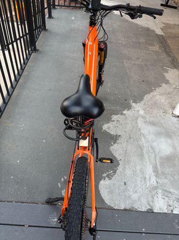 Used Cyberbike Custom Shimano Deore XT 2025 Mountainbike, Orange — image 4 of 5