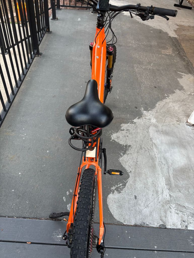 Used Cyberbike Custom Shimano Deore XT 2025 Mountainbike, Orange — image 4 of 5