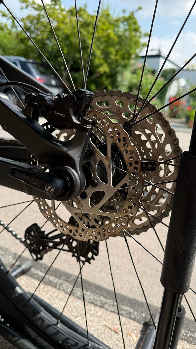 Brugt Trek Top Fuel 7 2023 2023 Mountainbike — billede 5 af 19