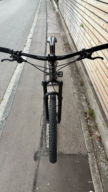 Brugt Trek Top Fuel 7 2023 2023 Mountainbike — billede 15 af 19