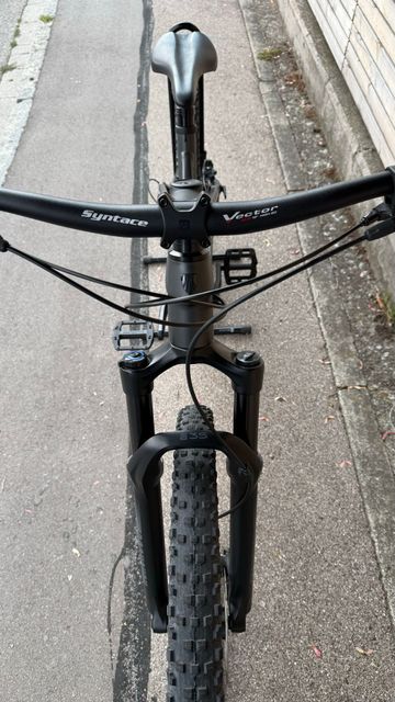 Brugt Trek Top Fuel 7 2023 2023 Mountainbike — billede 4 af 19