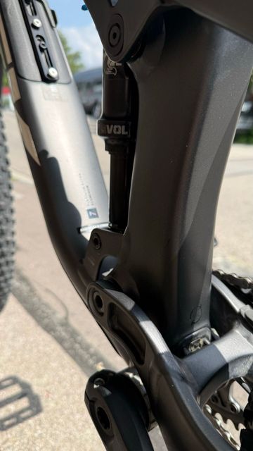 Brugt Trek Top Fuel 7 2023 2023 Mountainbike — billede 10 af 19