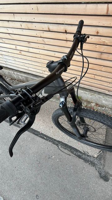 Brugt Trek Top Fuel 7 2023 2023 Mountainbike — billede 14 af 19