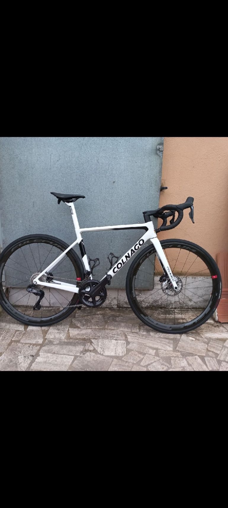 Used Colnago V3 Shimano Ultegra Di2 2024 Road & Gravel, White — image 2 of 3