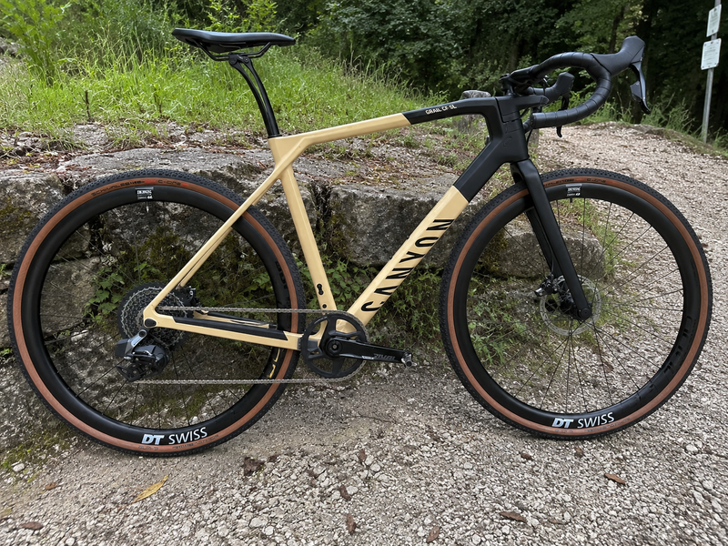 Canyon Grail CF SL 7 eTap 2022 2022 Road & Gravel de segunda mano