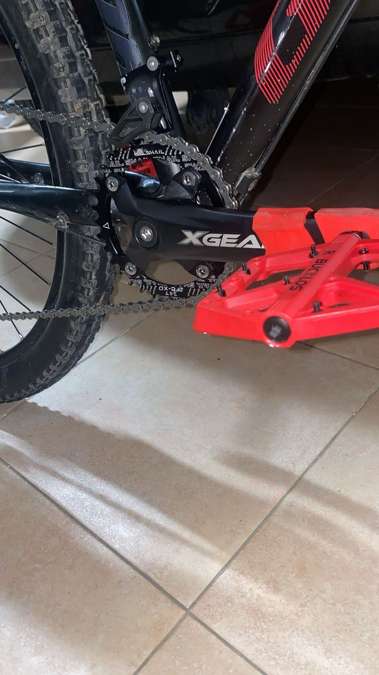 Used Ghost Kato Shimano Deore 2016 Mountainbike, Red — image 3 of 4
