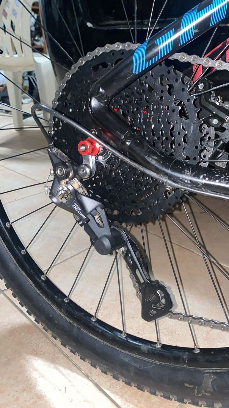 Used Ghost Kato Shimano Deore 2016 Mountainbike, Red — image 2 of 4