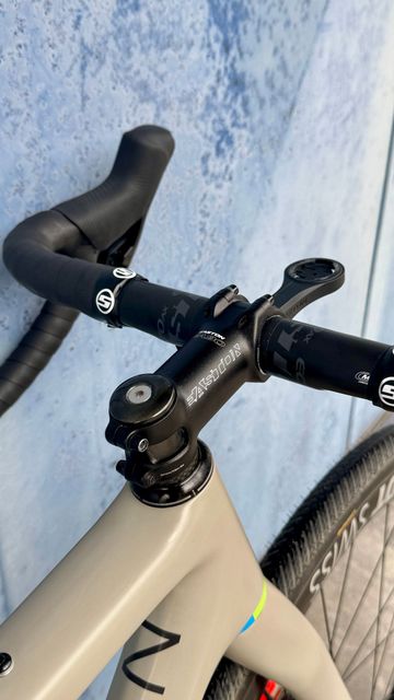 Used Open U.P SRAM Force eTap AXS 2022 Road & Gravel, Light Gray — image 7 of 10