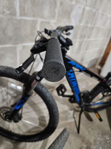Used Specialized Pitch 650b 2017 2017 Mountainbike, Black, 27.5 — image 3 of 4