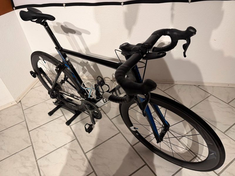 Used Giant Propel Advanced 0 2017 2017 Road & Gravel, Black — image 6 of 11