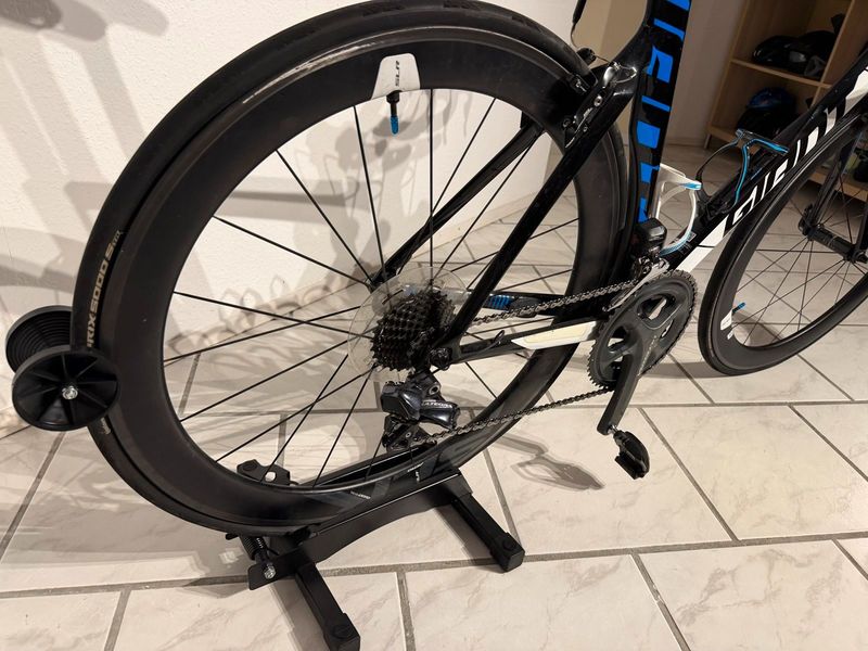 Used Giant Propel Advanced 0 2017 2017 Road & Gravel, Black — image 4 of 11
