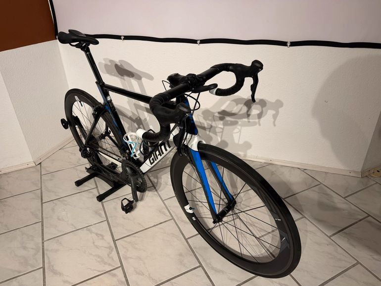 Used Giant Propel Advanced 0 2017 2017 Road & Gravel, Black — image 3 of 11