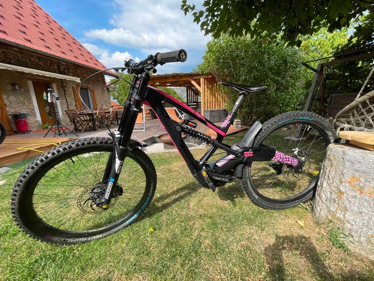 Używany Polygon XQUARONE DH9 2018 2018 Mountainbike — zdjęcie 5 z 5