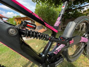 Używany Polygon XQUARONE DH9 2018 2018 Mountainbike — zdjęcie 4 z 5