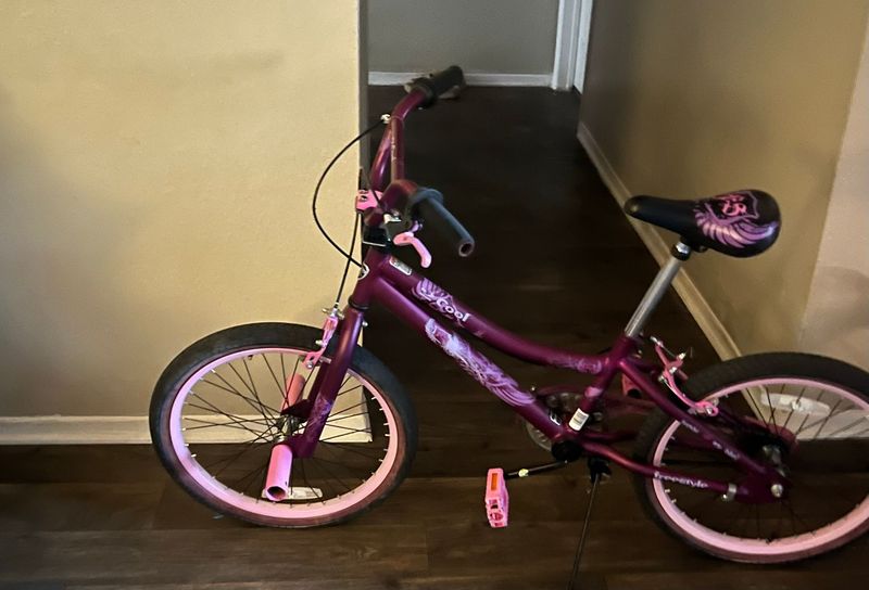 Used FREESPIRIT Custom 2023 Kids & Youth