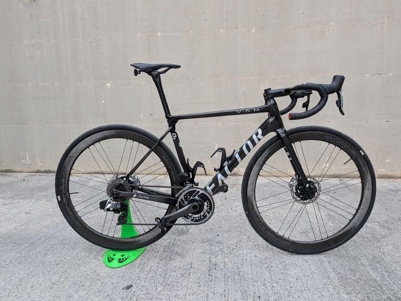 Factor O2 VAM - SRAM Red 2024 2024 Road & Gravel d'occasion