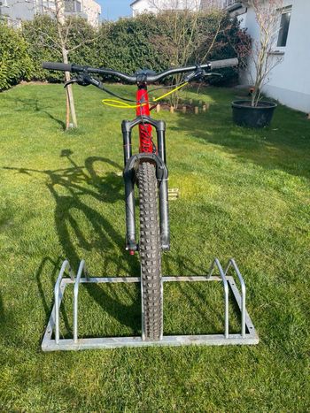Gebrauchtes Specialized Enduro Comp 2019 Mountainbike, Rot — Bild 5 von 16