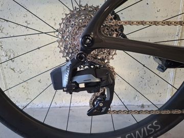 Used Cannondale SuperSix EVO SRAM Rival eTap AXS 2025 Road & Gravel, Black — image 4 of 5