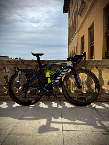 Canyon Aeroad CF SL 8 Disc 2022 2022 Road & Gravel d'occasion