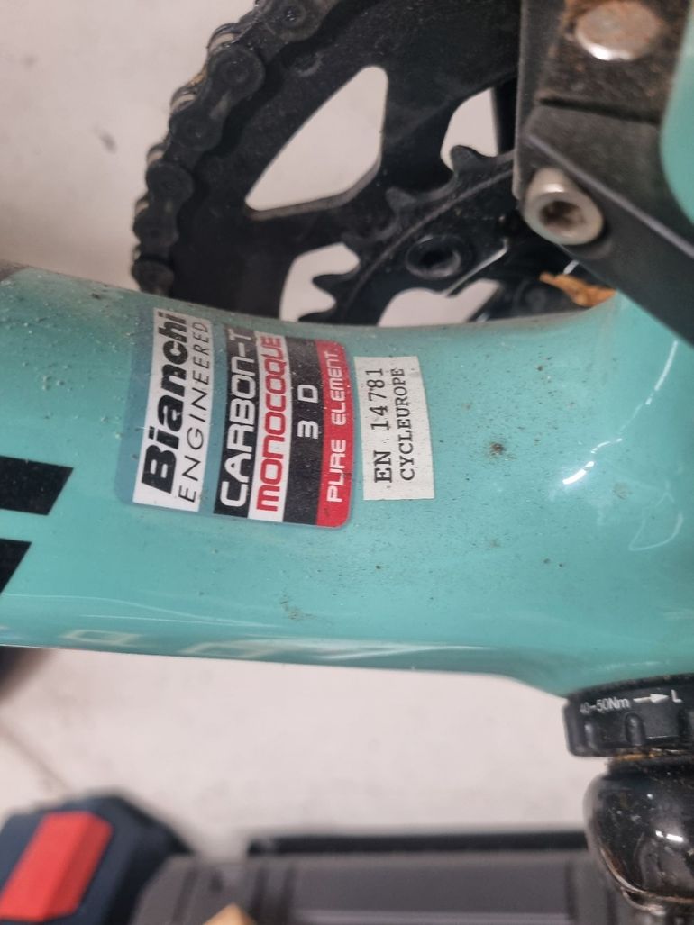 Used Bianchi Intenso Veloce Compact 2016 2016 Road & Gravel, Blue — image 3 of 3