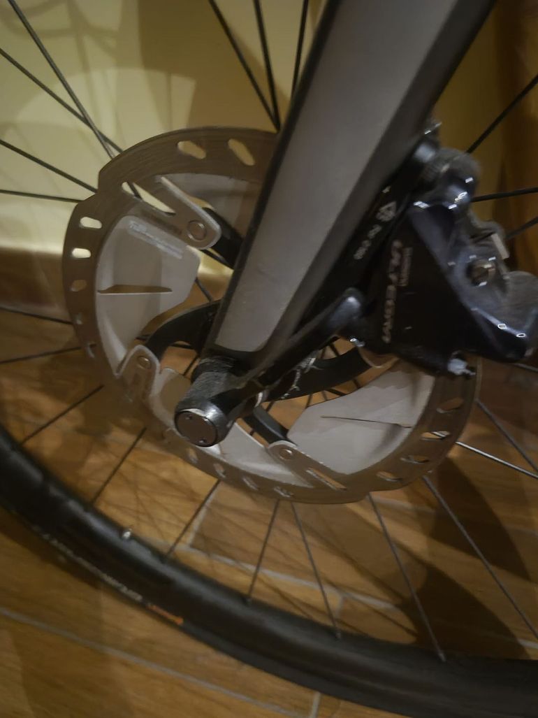 Scott Addict 10 disc 2020 2020 Road & Gravel usato, Grigio chiaro — immagine 2 di 5