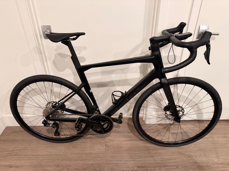 Used BMC Roadmachine TWO 2026 2026 Road & Gravel