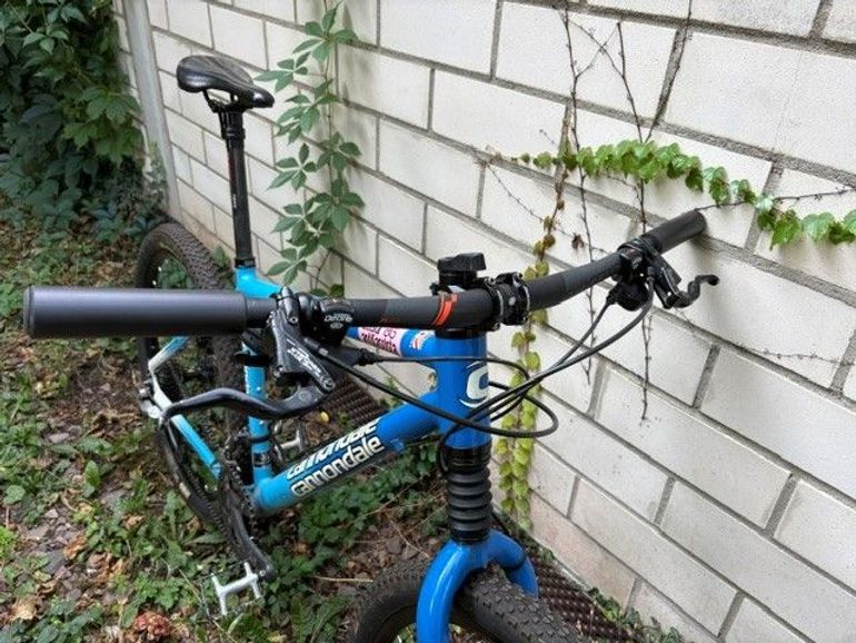 Używany Cannondale F 700 2002 Mountainbike — zdjęcie 3 z 10