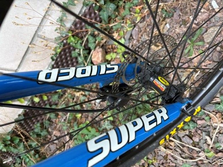 Używany Cannondale F 700 2002 Mountainbike — zdjęcie 4 z 10