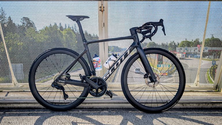 Brugt Scott Addict RC 15 2024 2024 Road & Gravel — billede 3 af 8