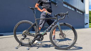 Used Scott Addict RC 15 2024 2024 Road & Gravel