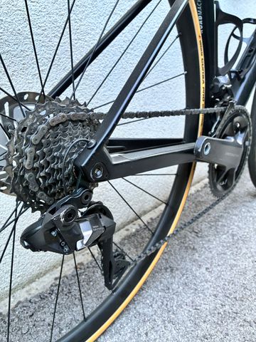 Used BMC Roadmachine THREE 2022 2022 Road & Gravel, Black — image 4 of 4