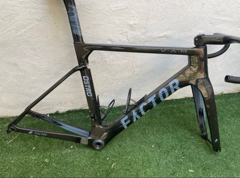 Factor Ostro Frameset 2024 Road & Gravel de segunda mano, Negro — imagen 1 de 3