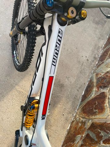 Gebrauchtes Norco Aurum SRAM GX DH 2022 Mountainbike, Weiß — Bild 9 von 11