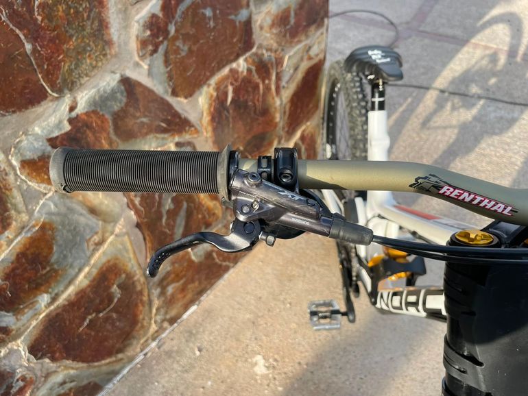 Gebrauchtes Norco Aurum SRAM GX DH 2022 Mountainbike, Weiß — Bild 7 von 11