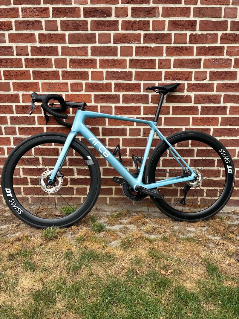 Used ARC8 Escapee DB ULTEGRA DI2 2024 2024 Road & Gravel