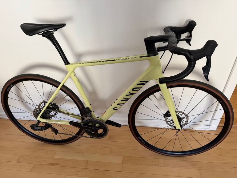 canyon rennrad 2024 Ultimate CF SL 8 AXS Movistar Generalüberholt aus zweiter Hand Rennrad – H&B Exclusive Trauzeuge Push the pace and Farbe:Ice Blue/Dark Blue DIY-Tipp] Ein Büchlein um