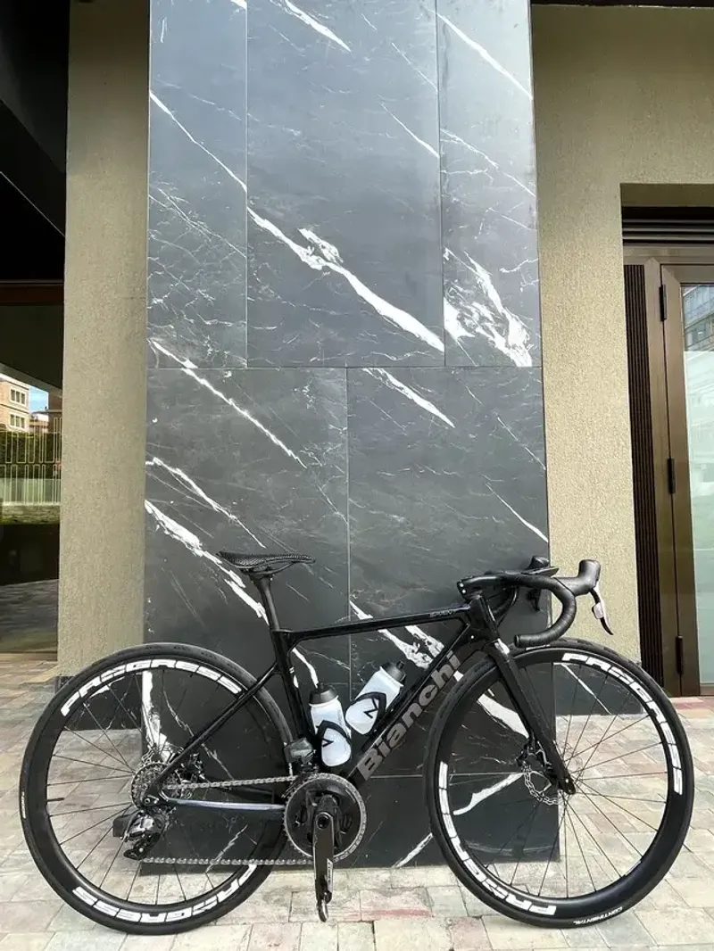 Bianchi Sprint Force eTap AXS 2021 2021 Road & Gravel usato