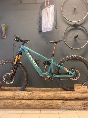 Used Pivot Shuttle LT tg M-L 2025 Mountainbike, Green — image 4 of 8