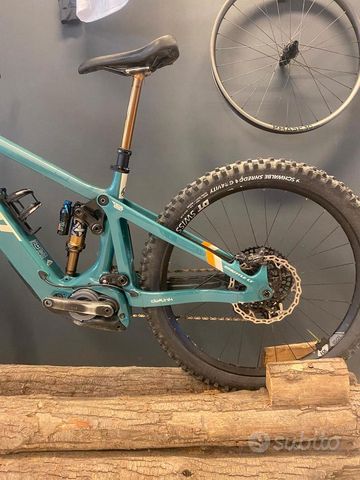 Used Pivot Shuttle LT tg M-L 2025 Mountainbike, Green — image 6 of 8