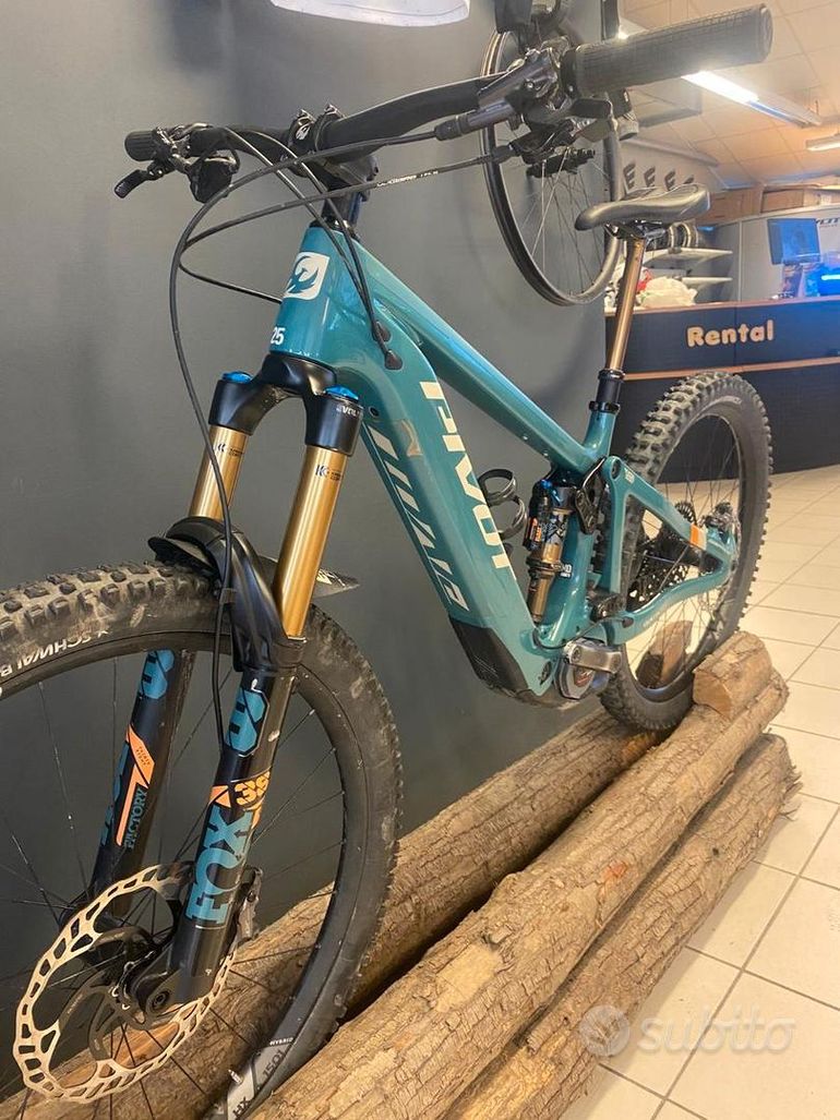 Used Pivot Shuttle LT tg M-L 2025 Mountainbike, Green — image 7 of 8
