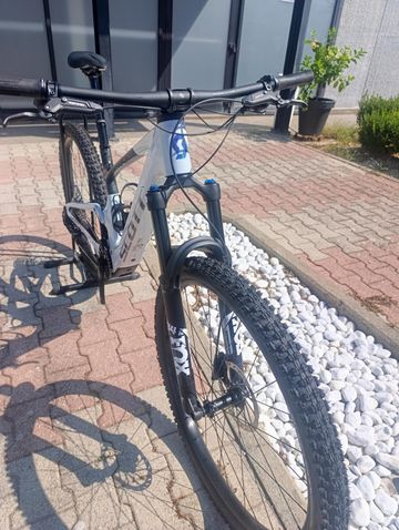 Used Scott Lumen 910 2025 2025 Mountainbike, White, 29 — image 4 of 7