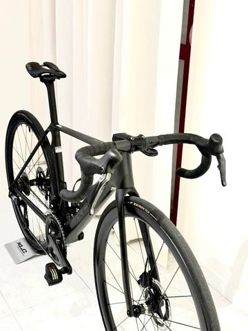 Used Orbea Orca Shimano Ultegra Di2 Powermeter 2024 Road & Gravel, Black — image 4 of 6