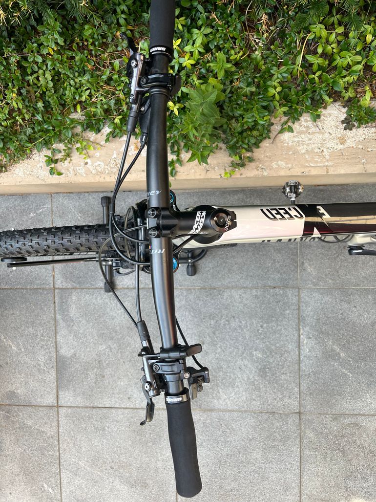 Used Canyon Exceed CF 7 2023 2023 Mountainbike, Light Gray, 29 — image 17 of 24
