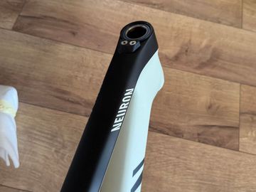 Käytetty Canyon Neuron CF 9 SL 2023 Frameset 2023 Mountainbike — kuva 11 / 12