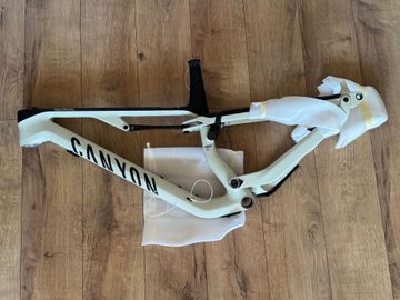 Käytetty Canyon Neuron CF 9 SL 2023 Frameset 2023 Mountainbike — kuva 2 / 12