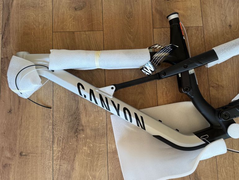Canyon Spectral 29 AL 5 2024 Frameset 2024 Mountainbike usato, Grigio chiaro — immagine 4 di 11