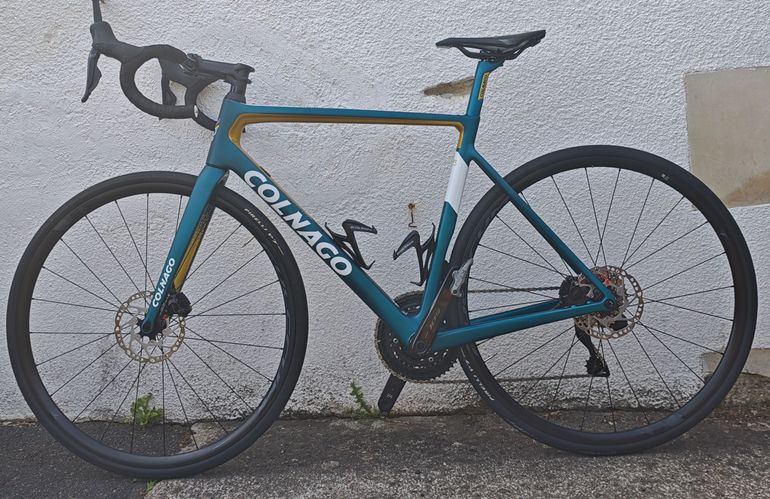 Colnago V3 Disc 105 Bike 2022 — Price & Specs | 2BX